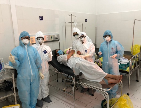 Công đoàn Y tế Việt Nam hỗ trợ cán bộ y tế tuyến đầu phòng, chống dịch COVID-19